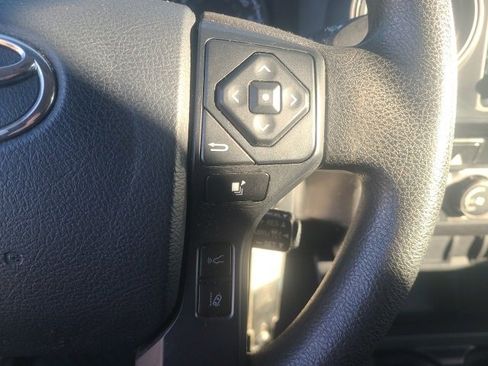 Used 2020 Toyota Tacoma SR image 21