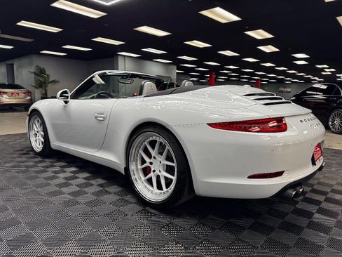 Used 2015 Porsche 911 Carrera S image 14
