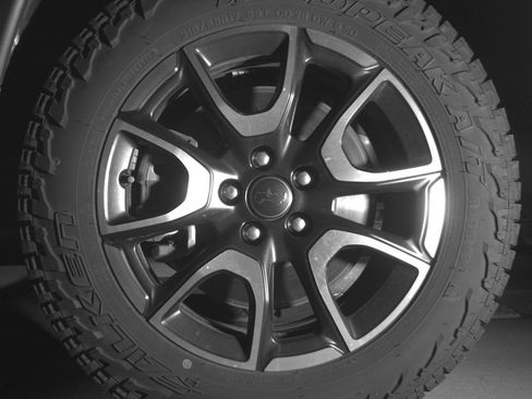 Used 2025 Jeep Compass Trailhawk image 12