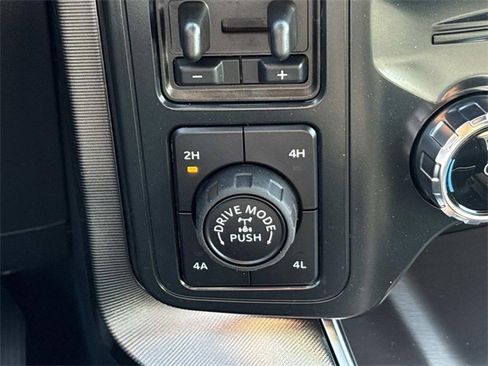 New 2025 Ford F150 Platinum w/ FX4 Off-Road Package image 31