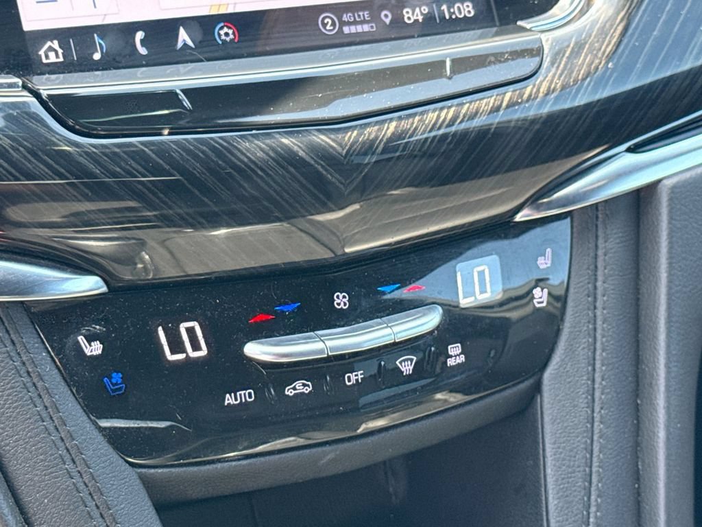 Used 2022 Cadillac XT6 Premium Luxury AWD/4WD image 32