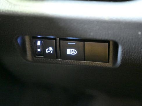 Used 2024 Toyota RAV4 XLE image 39