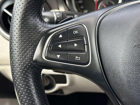 Used 2020 Mercedes-Benz GLA 250 4MATIC image 42
