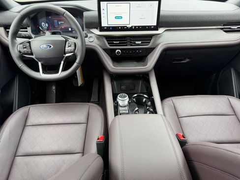 New 2026 Ford Explorer Platinum RWD image 14
