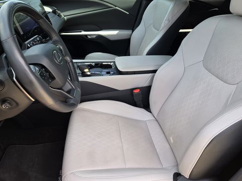 Used 2023 Lexus RX 350 Premium Plus w/ Cold Area Package FWD image 9