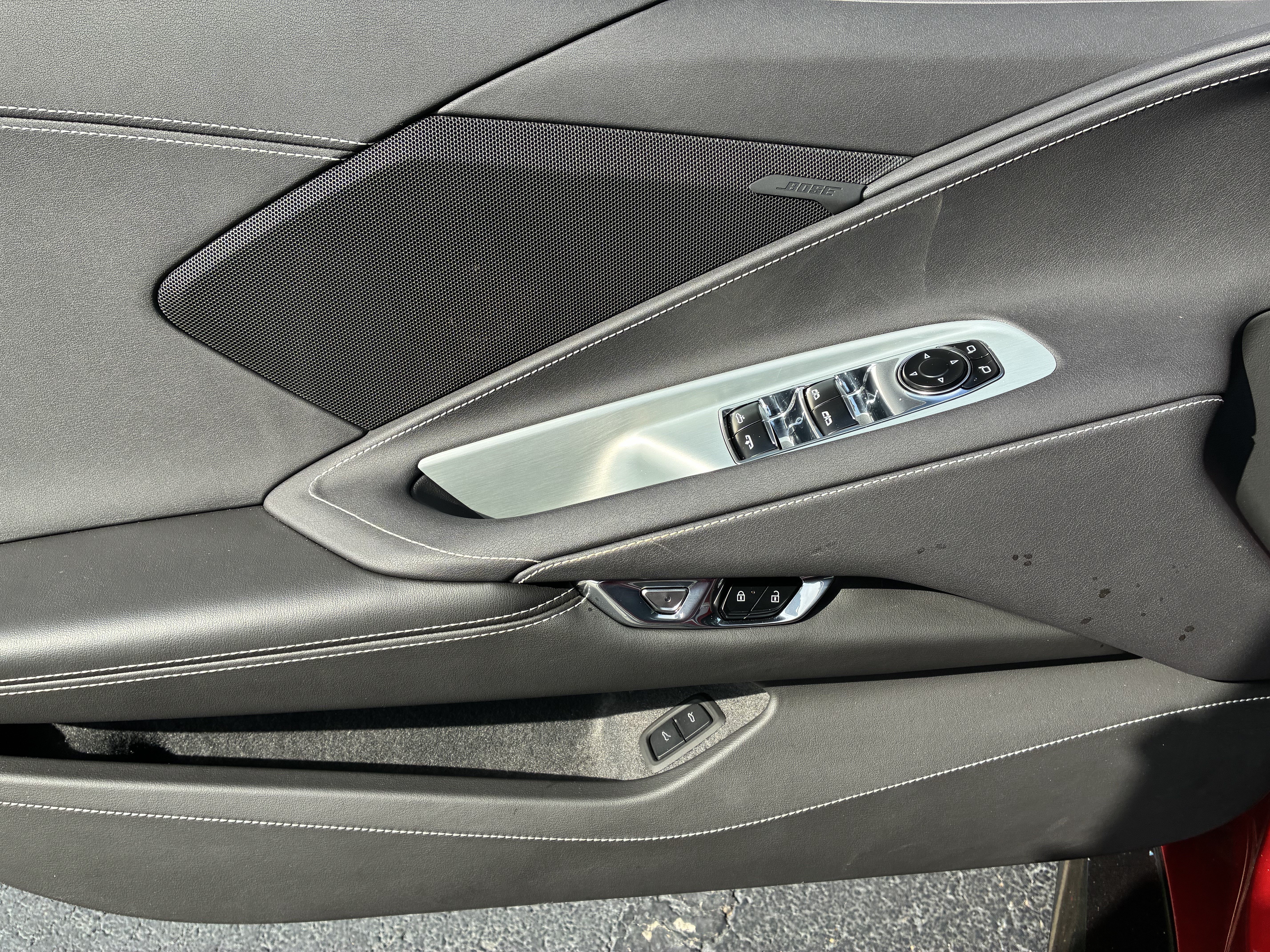 Used 2025 Chevrolet Corvette Z06 RWD image 17