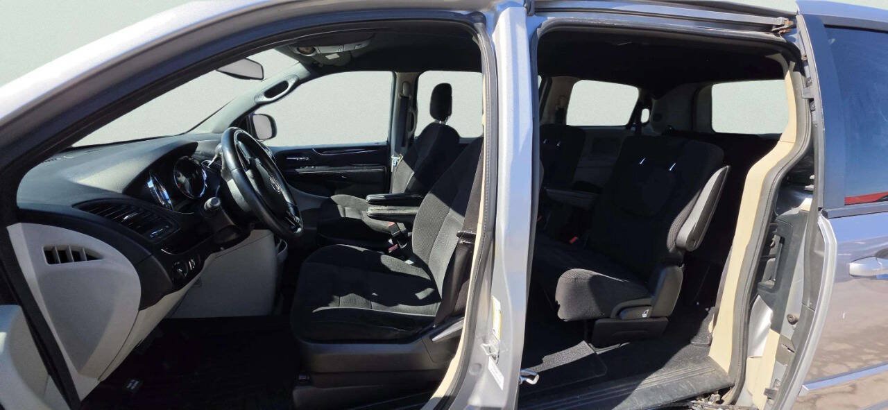 Used 2014 Dodge Grand Caravan SE FWD image 7
