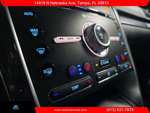 Used 2018 Ford Explorer Limited w/ Class II Trailer Tow Package image 22