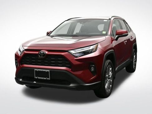 Used 2024 Toyota RAV4 XLE Premium image 7