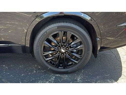 Used 2021 Cadillac XT6 Premium Luxury w/ LPO, ONYX Package AWD/4WD image 13