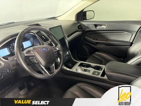 Used 2021 Ford Edge Titanium AWD/4WD image 9