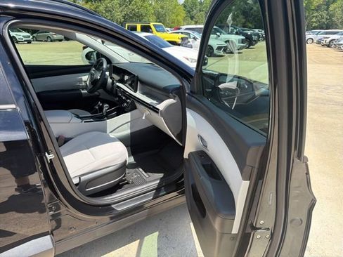 Used 2026 Hyundai Tucson SEL FWD image 21