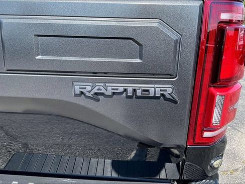 Used 2018 Ford F150 Raptor w/ Equipment Group 802A Luxury AWD/4WD image 25