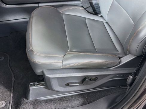 Used 2025 Ford Expedition Active AWD/4WD image 15