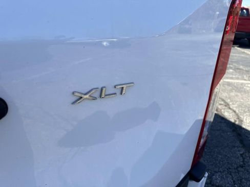 Used 2023 Ford Transit 350 XLT RWD image 7