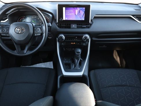 Used 2025 Toyota RAV4 XLE image 2