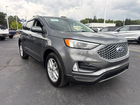 Used 2024 Ford Edge SEL w/ Convenience Package AWD/4WD image 4