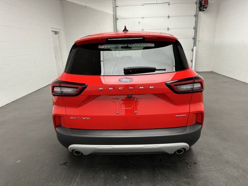 Used 2024 Ford Escape Active image 8