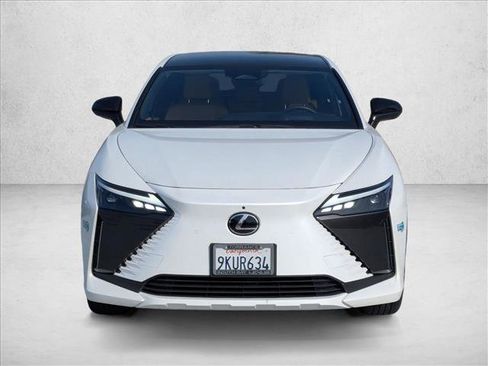 Used 2023 Lexus RZ 450e Premium w/ Technology Package image 2