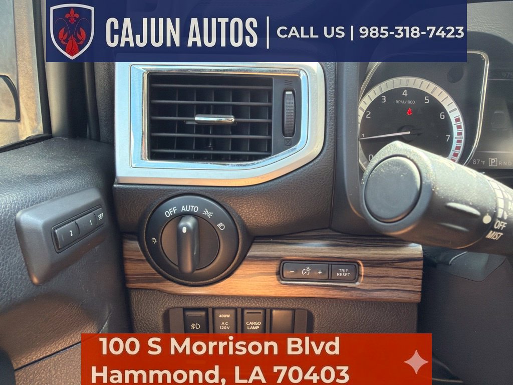 Used 2017 Nissan Titan SL w/ SL Towing Convenience Package RWD image 35
