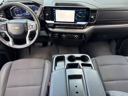 Used 2024 Chevrolet Silverado 1500 LT image 16
