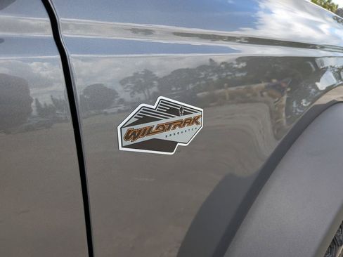 Used 2022 Ford Bronco Wildtrak AWD/4WD image 14