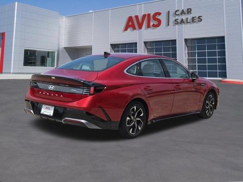 Used 2025 Hyundai Sonata SEL FWD image 6