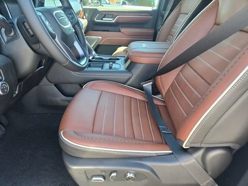 New 2026 GMC Sierra 2500 Denali Ultimate AWD/4WD image 8