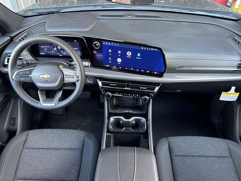 New 2026 Chevrolet Traverse LT FWD image 17