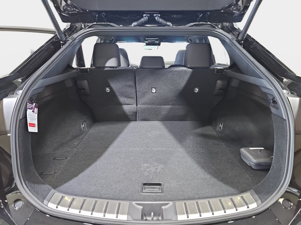 New 2026 Lexus RZ 450e AWD image 12