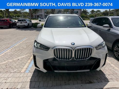 Used 2024 BMW X5 sDrive40i w/ M Sport Package RWD image 4