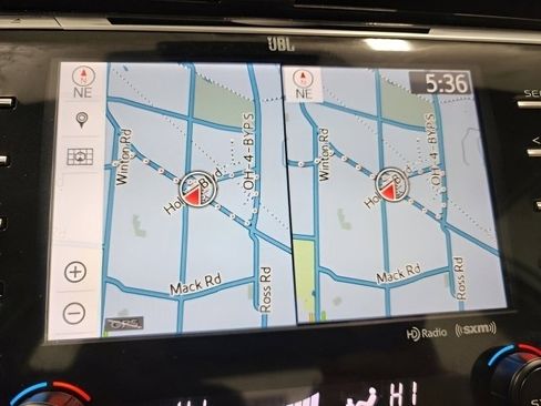 Used 2019 Toyota Camry SE image 3