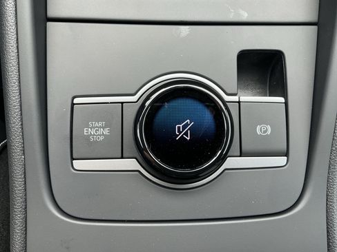 New 2026 Volkswagen Tiguan SE image 17