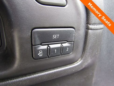 Used 2023 GMC Sierra 2500 Denali w/ Denali Black Diamond Edition image 6