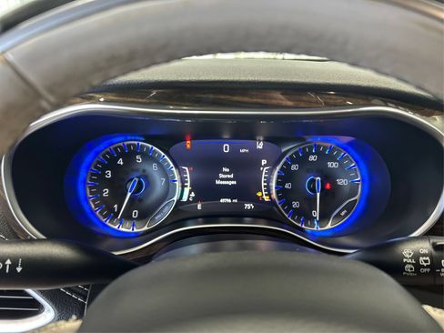 Used 2021 Chrysler Pacifica Limited w/ Premium & Safety Sphere Group AWD/4WD image 16