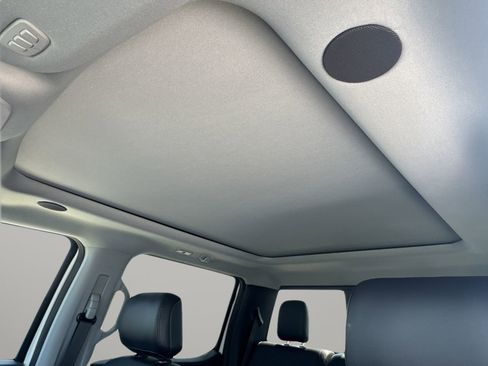 New 2025 Ford F250 Lariat w/ Lariat Ultimate Package image 48