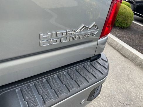 Used 2024 Chevrolet Silverado 3500 High Country image 13