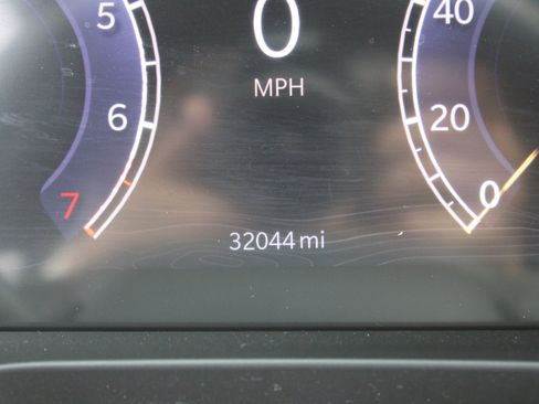 Used 2023 Jeep Grand Cherokee Altitude AWD/4WD image 19