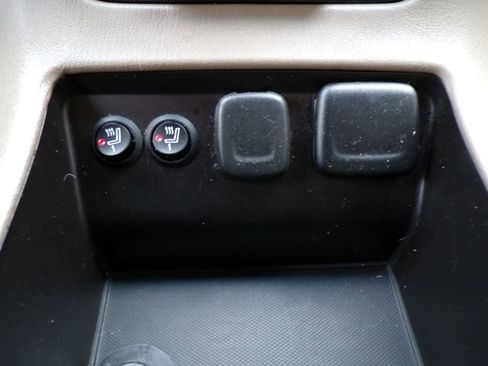 Used 2015 GMC Yukon XL SLE w/ Convenience Package image 29