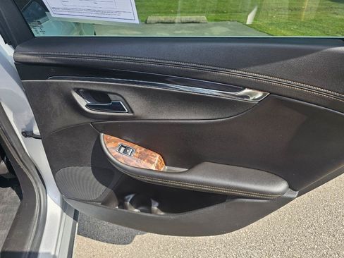 Used 2014 Chevrolet Impala LTZ FWD image 18