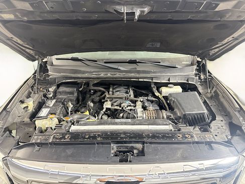 Used 2017 Nissan Titan SV image 38