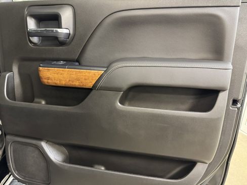 Used 2019 Chevrolet Silverado 2500 High Country w/ Duramax Plus Package image 25