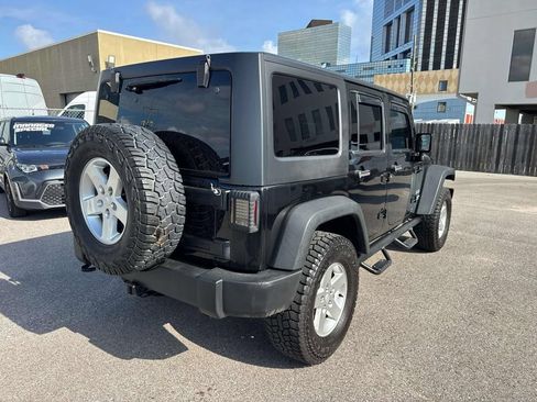 Used 2017 Jeep Wrangler Unlimited Sport w/ Quick Order Package 24S AWD/4WD image 7