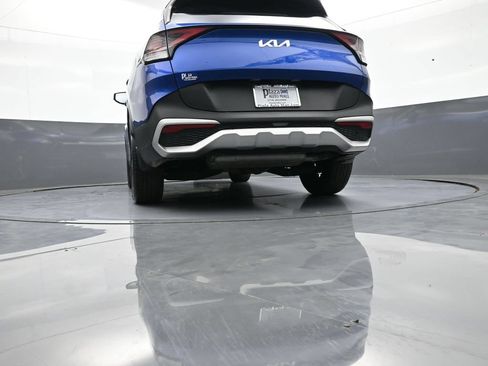 Certified 2023 Kia Sportage EX FWD image 30