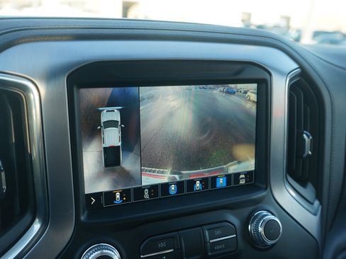 Used 2021 GMC Sierra 3500 SLT w/ SLT Premium Package image 21