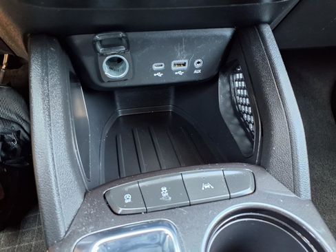 Used 2023 Chevrolet TrailBlazer LT FWD image 10