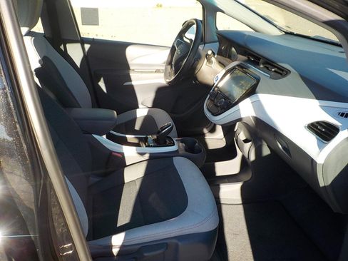 Used 2019 Chevrolet Bolt LT image 17