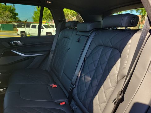 New 2026 BMW X5 xDrive40i w/ M Sport Package image 8