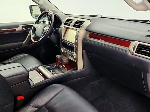 Used 2016 Lexus GX 460 w/ Premium Package AWD/4WD image 24