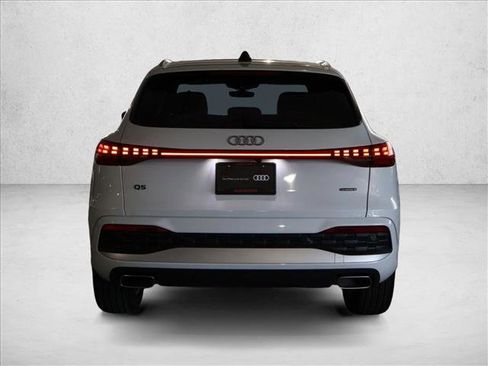 Certified 2025 Audi Q5 Premium w/ Convenience Package AWD/4WD image 8